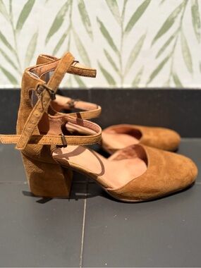 Madewell Tan/Camel Suede Double-Ankle Block Heel Pumps